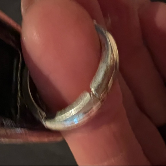 Like Onyx style ring - Picture 3 of 3